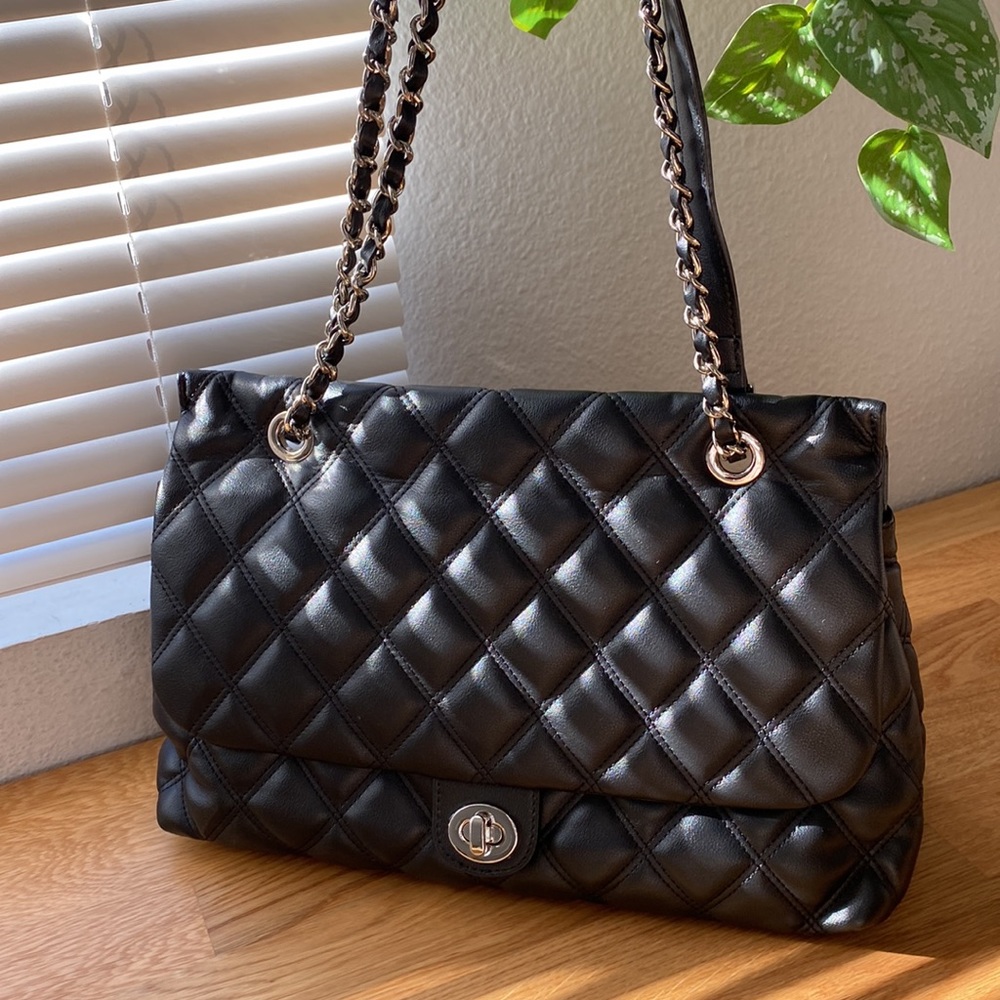 Shoulder bag